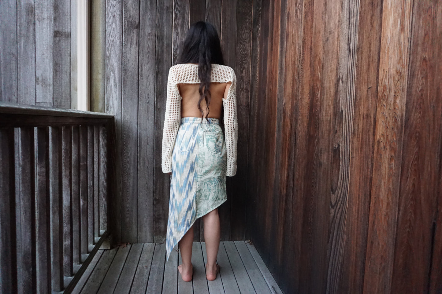 V Skirt