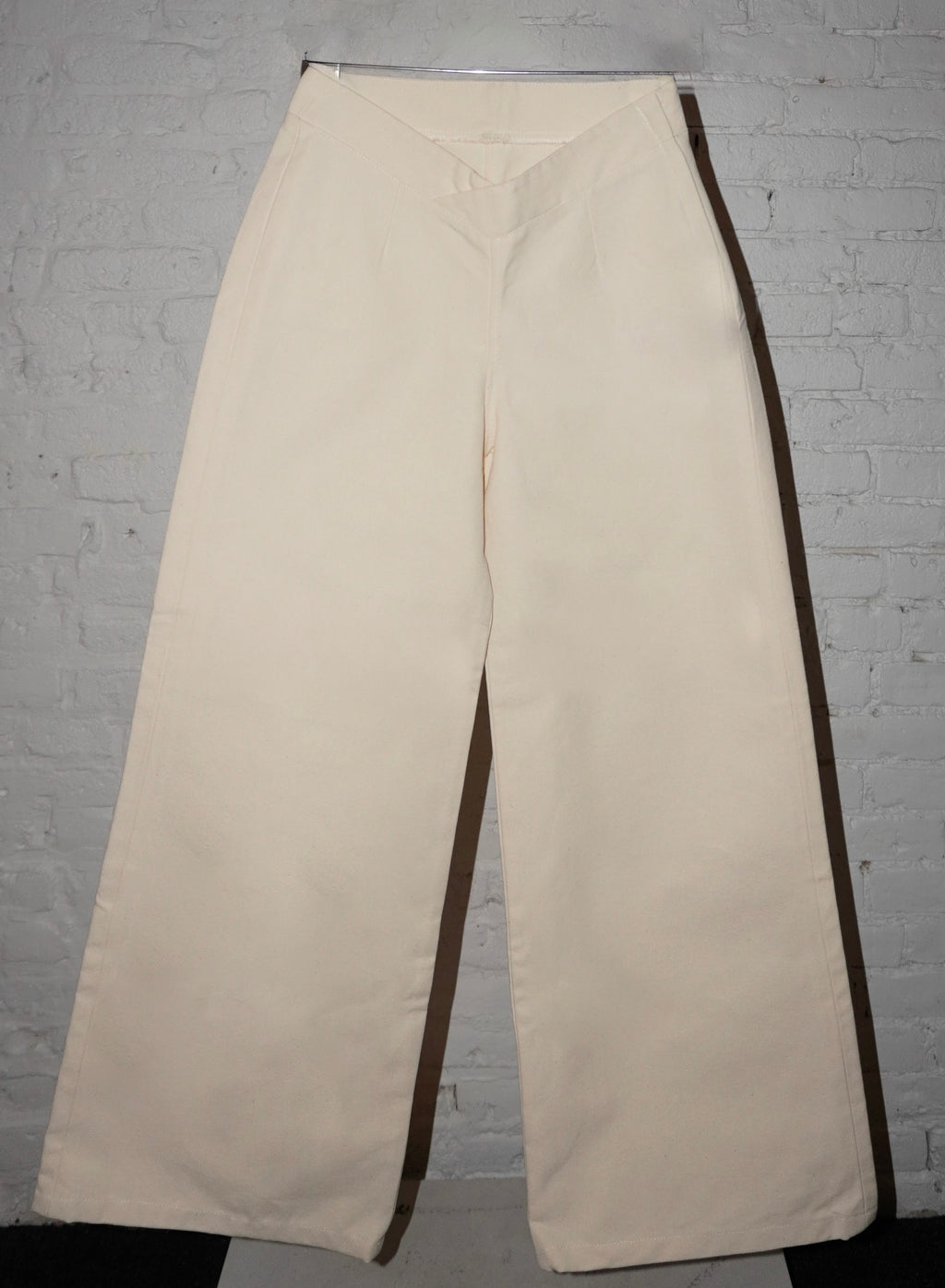 V Waist Jeans