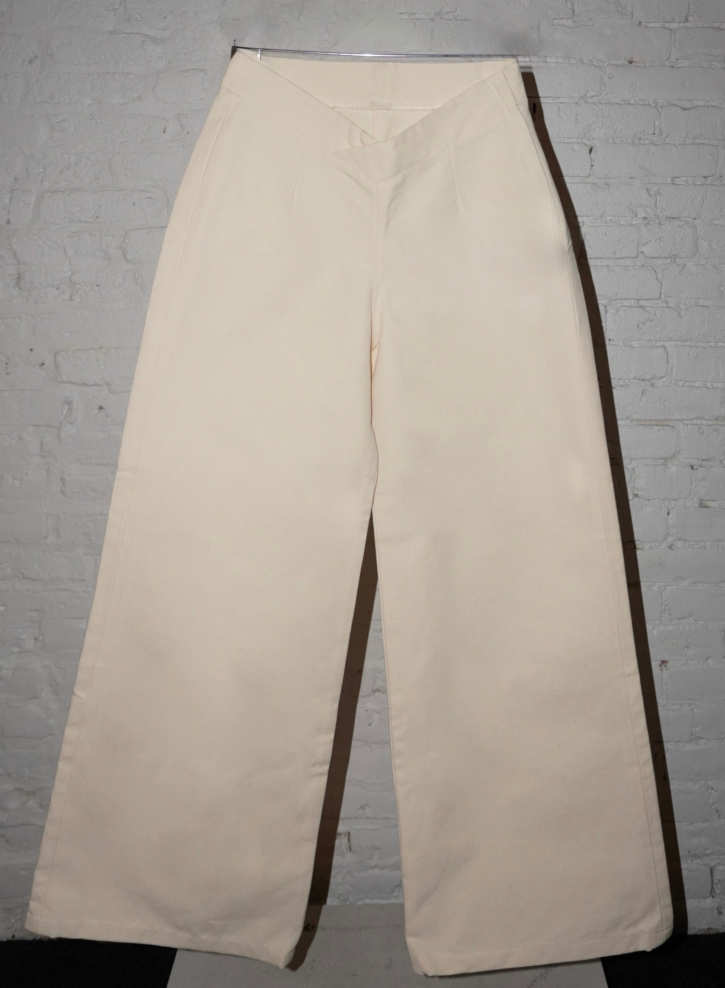V Waist Jeans